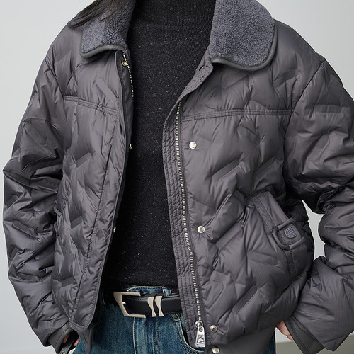 NEELLY纳俪商场同款冬新款时尚短款肌理感羽绒服女百搭小翻领外套 - 图2