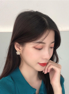 S925银针 韩国ins小众气质简约花朵耳环复古温柔甜美少女耳钉A151