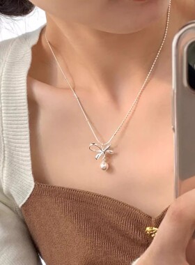 轻奢小众简约高级感蝴蝶结项链ins潮百搭气质珍珠锁骨链网红颈链