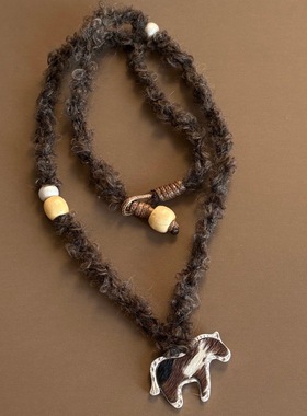 冬季新款小马装饰项链轻奢小众高级感气质长款高档毛衣链配饰品