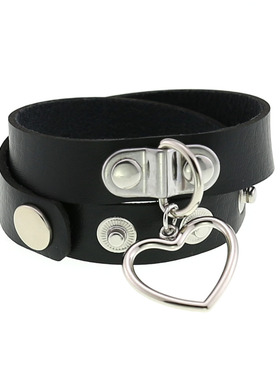 choker哥特风pu皮桃心吊坠项圈