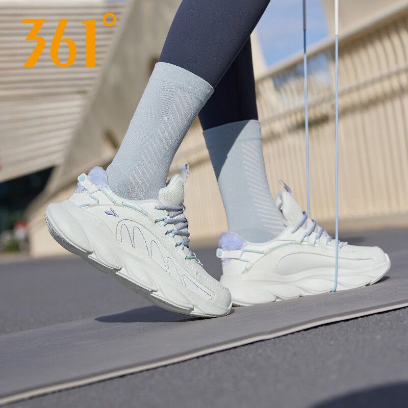 灵狐361女鞋运动鞋女2024秋冬新款皮面防水跑步鞋加绒棉鞋休闲鞋