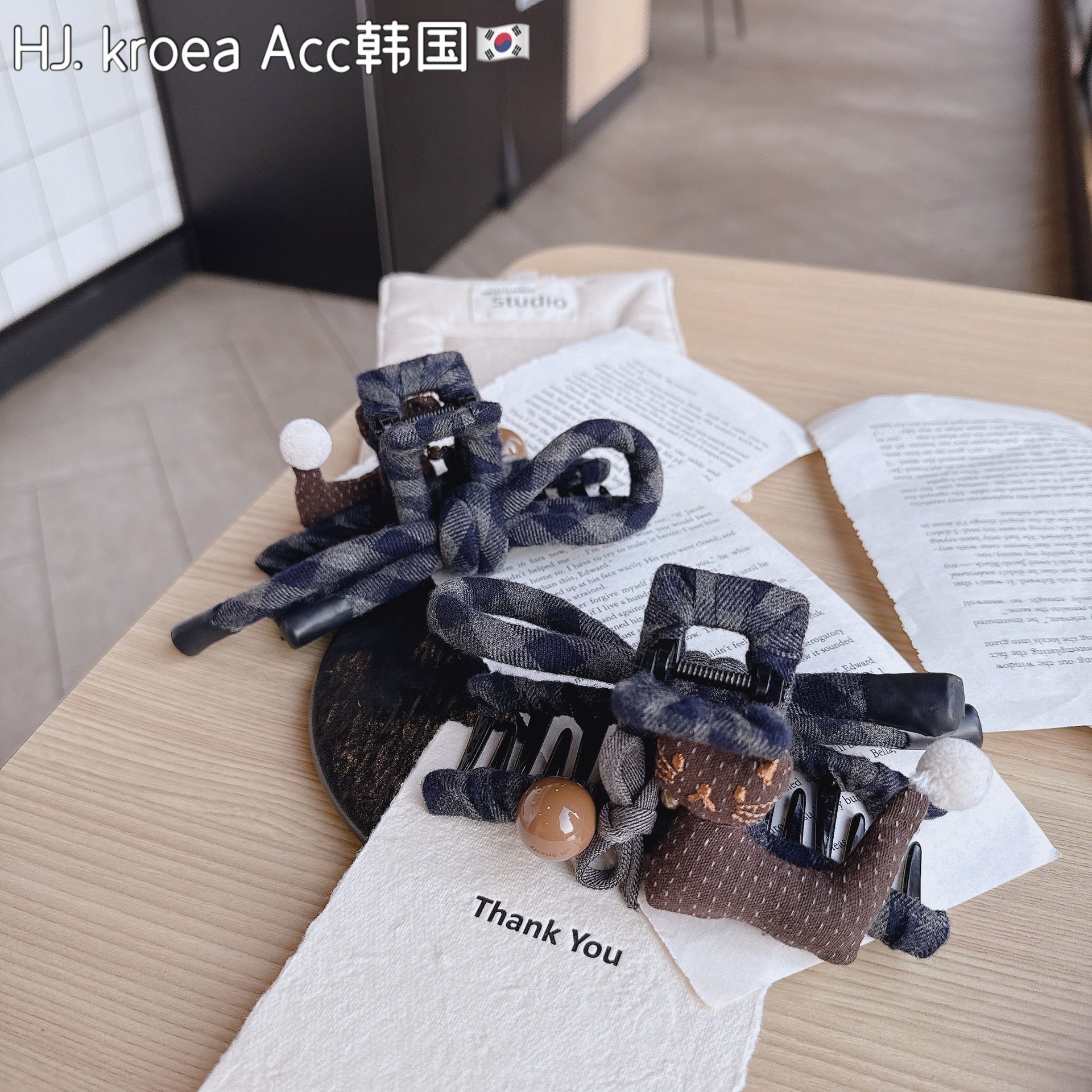 小猫爱心咖色格纹抓夹女2026新款复古感大号鲨鱼夹盘发抓13厘米,淘宝优惠券,粉丝福利购,淘宝优惠卷