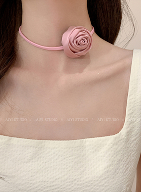 甜酷轻奢小众玫瑰花朵颈链女款