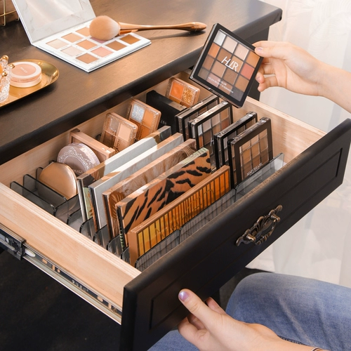 Настольная система хранения, косметические палетка теней, коробка