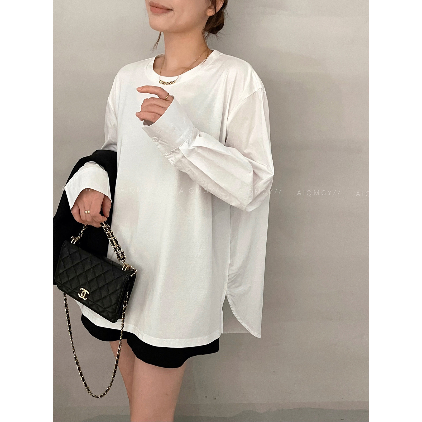 爱情魔鬼鱼 白色圆领长袖开叉衬衫女2025年秋季新款宽松休闲上衣