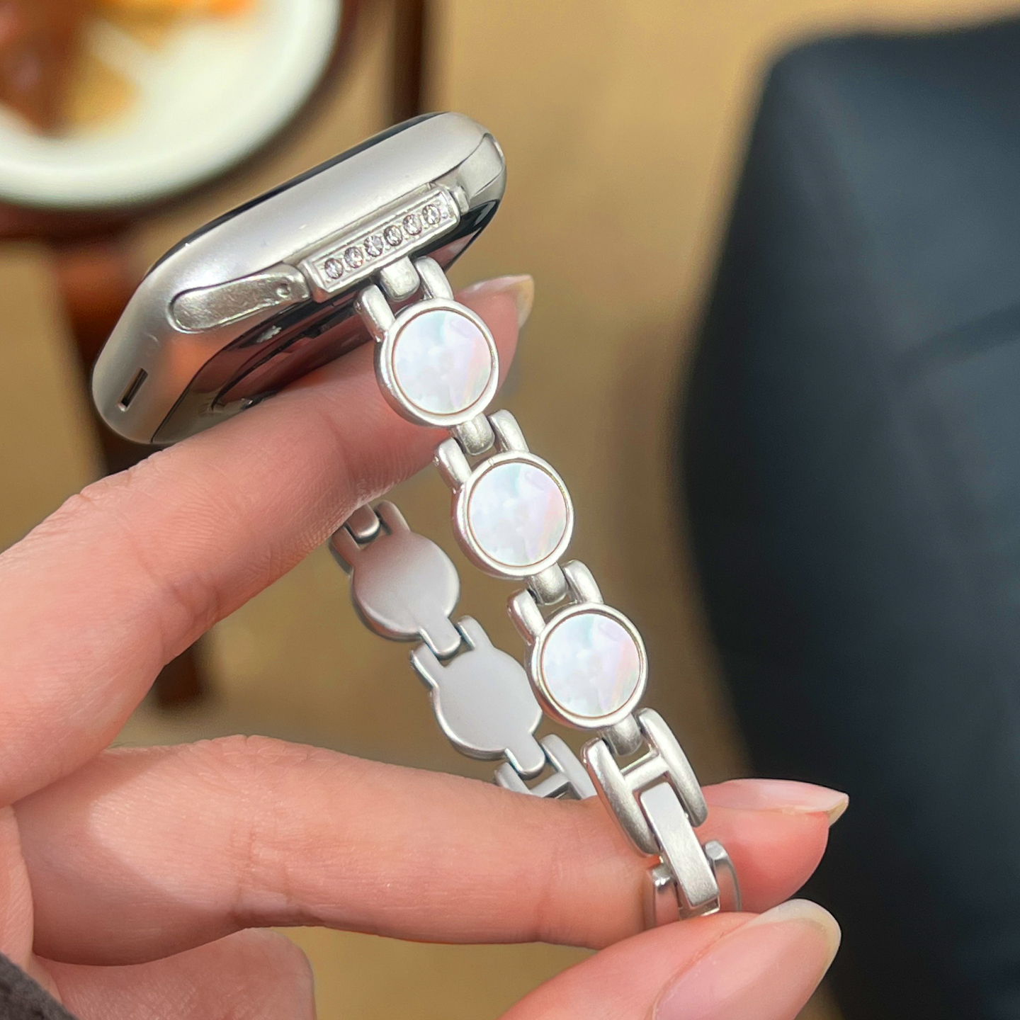 新品【炫彩贝母】适用苹果手表表带applewatch表带金属表带iwatchs11/10/9/8/7se23代细款高级感表女带 - 图0