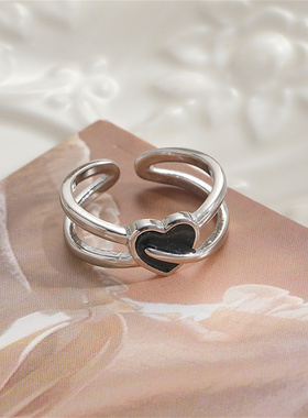 合金黑色爱心滴胶戒指