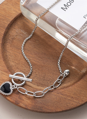 短款气质黑色爱心项链