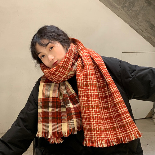 郑多喜 圣诞风红色格纹大围巾女冬季保暖日系可爱韩版ins百搭围脖 - 图0