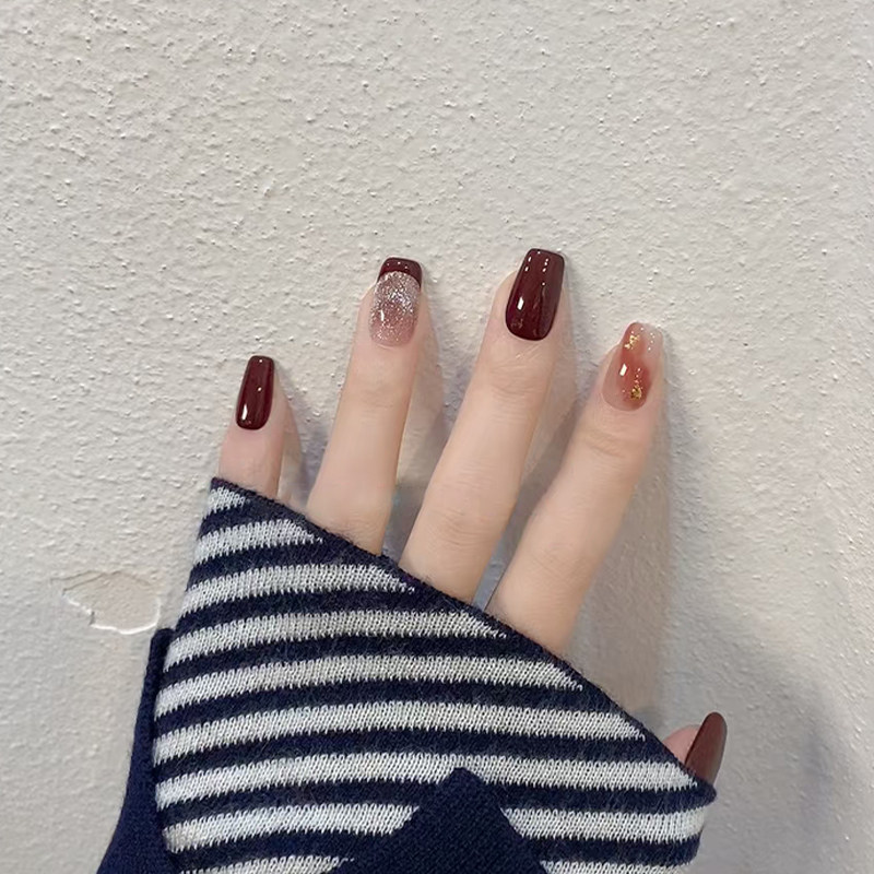 【山黎酒红】纯手工轻奢猫眼穿戴甲中长款指甲贴片高级感红色美甲,淘宝优惠券,粉丝福利购,淘宝优惠卷