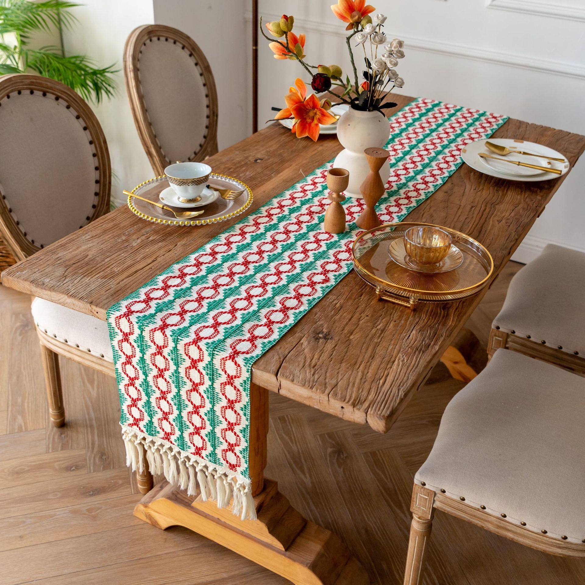 圣诞流苏桌旗跨境棉麻拼色美式聚会装饰长条红色爱心桌布结结流苏,淘宝优惠券,粉丝福利购,淘宝优惠卷