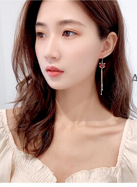 狐狸流苏耳环女2025新款高级感