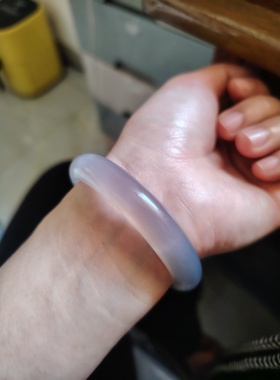 特惠52-53圈口原色无烧无染色巴西灰玉髓手镯玛瑙玉镯