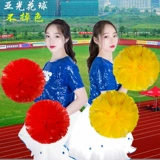 La La La La La La La La La La показала пару шаров квадратного танце