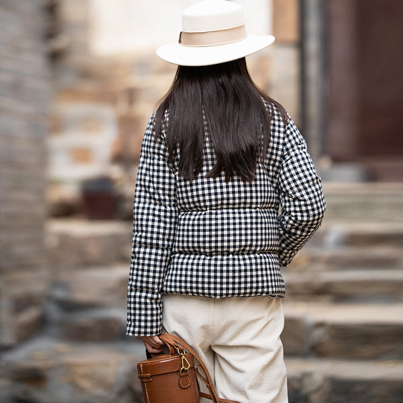 忆旧小款黑白格羽绒服女冬短款2023年新款加厚棉服外套冬季小个子