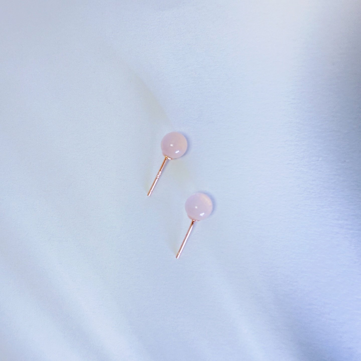 S925银针防过敏天然粉晶海蓝宝小灯泡耳钉简约气质百搭高级感,淘宝优惠券,粉丝福利购,淘宝优惠卷