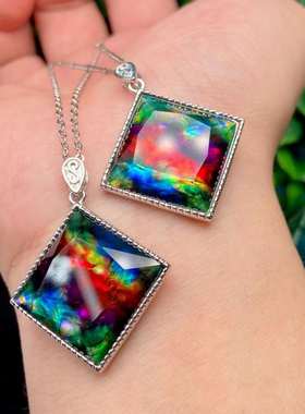 斑彩简洁大气百搭镶嵌吊坠