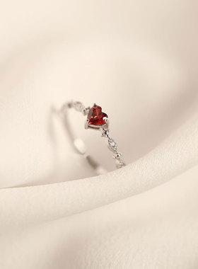 S925银女戒指尾戒爱心红宝石日系风格优石榴红小清新14k开口指环