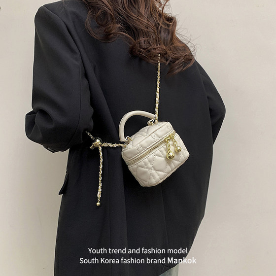 Chain rhombus single shoulder small fragrant style versatile fashion bag