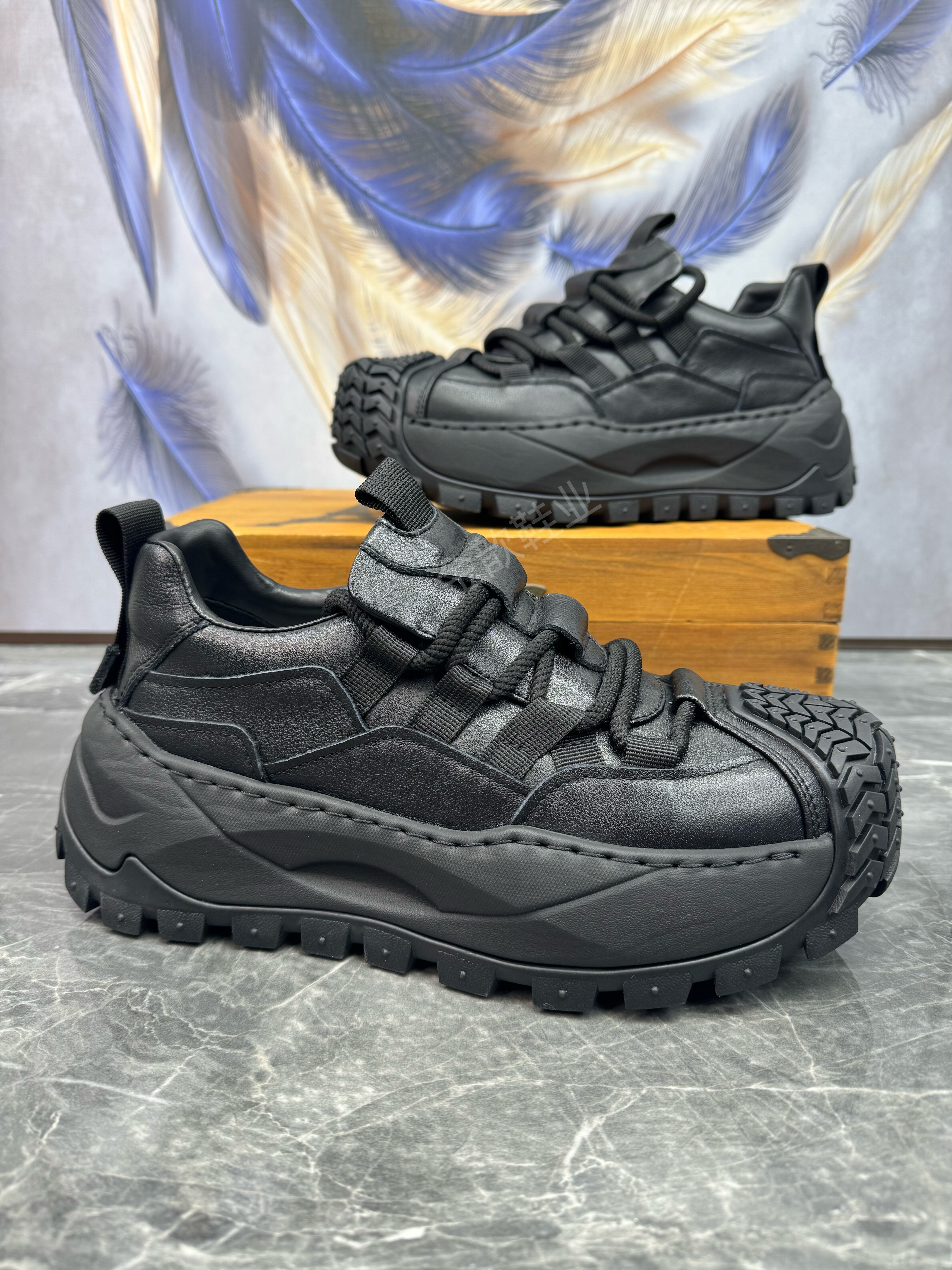 男鞋2025秋季新款头层牛皮轻便厚底增高防踢头真皮潮流休闲老爹鞋,淘宝优惠券,粉丝福利购,淘宝优惠卷