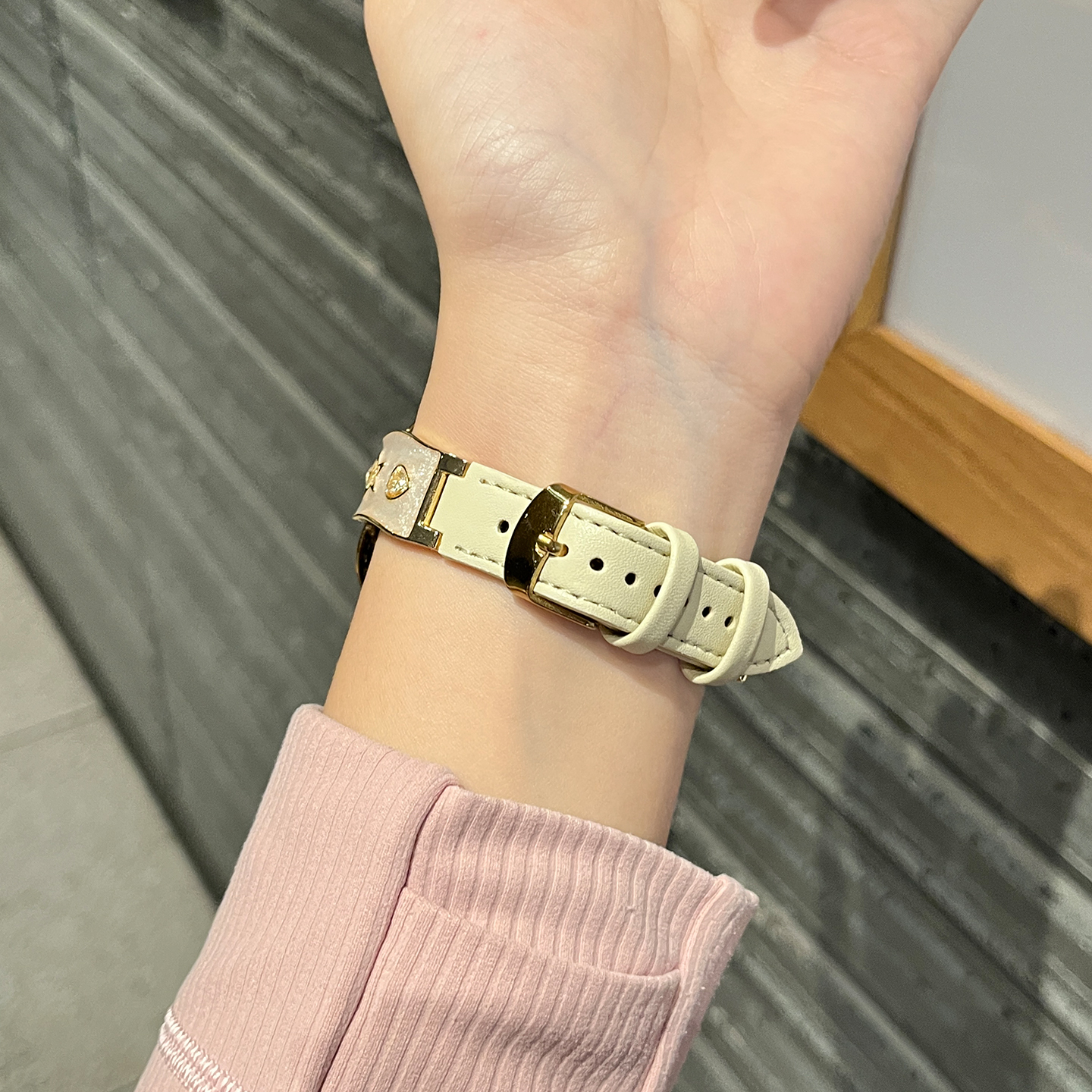 适用于苹果手表s10表带s11新款鎏金滴胶AppleWatch S9爱心星星series8皮质se3运动智能腕带XL高级感女款秋冬 - 图3