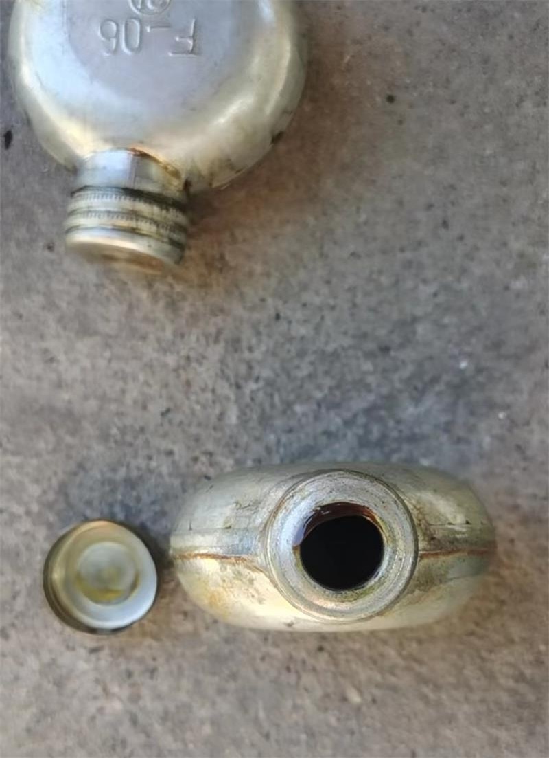 70年代库存铣铁方/圆油壶润滑密封厚工具壶户外便携擦拭油壶56型,淘宝优惠券,粉丝福利购,淘宝优惠卷