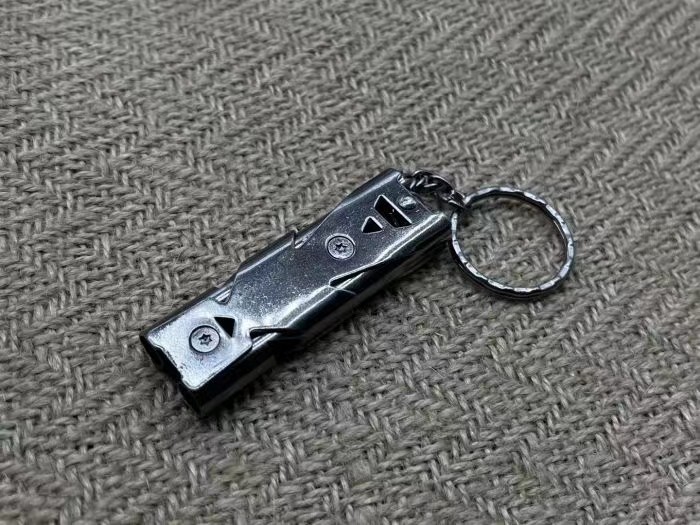 包邮原品俄罗斯陆款高分贝联络哨 苏联野战露营便携式金属求生哨,淘宝优惠券,粉丝福利购,淘宝优惠卷