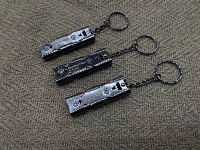 包邮原品俄罗斯陆款高分贝联络哨 苏联野战露营便携式金属求生哨,淘宝优惠券,粉丝福利购,淘宝优惠卷
