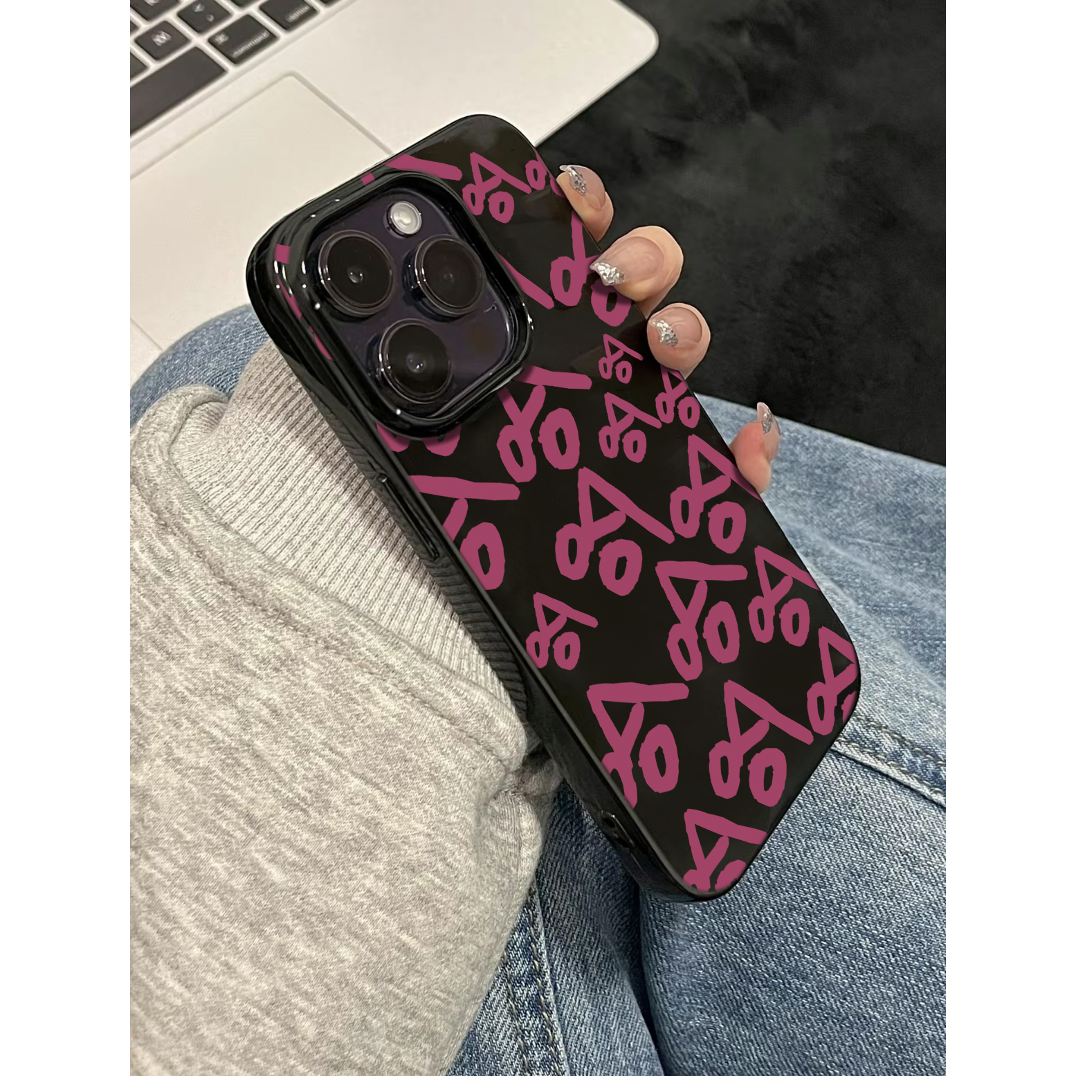 可爱趣味文字哈哈哈适用iPhone13pro手机壳苹果15pro/plus黑色底高级感14promax硅胶11防摔12男女xr/xs保护套