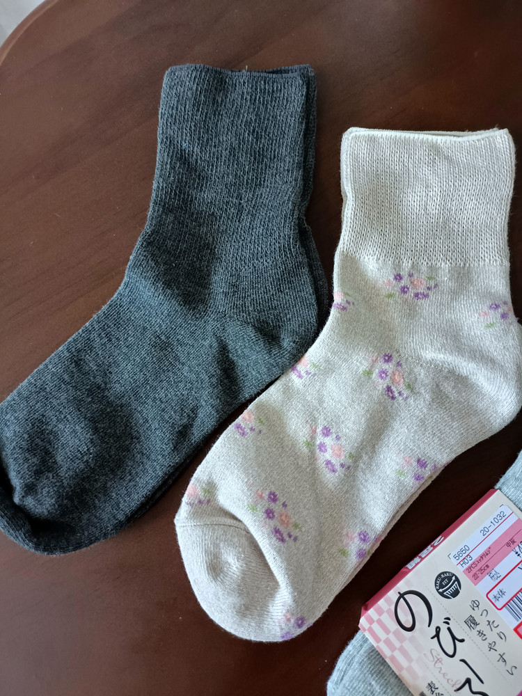 外贸女士秋款袜子老人松口袜短筒复古孕妇袜纯色深灰糖尿病人,淘宝优惠券,粉丝福利购,淘宝优惠卷