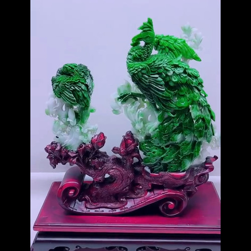 缅甸天然A货玉石翡翠孤品 精雕精品老坑满绿孔雀纳福摆件 - 图3