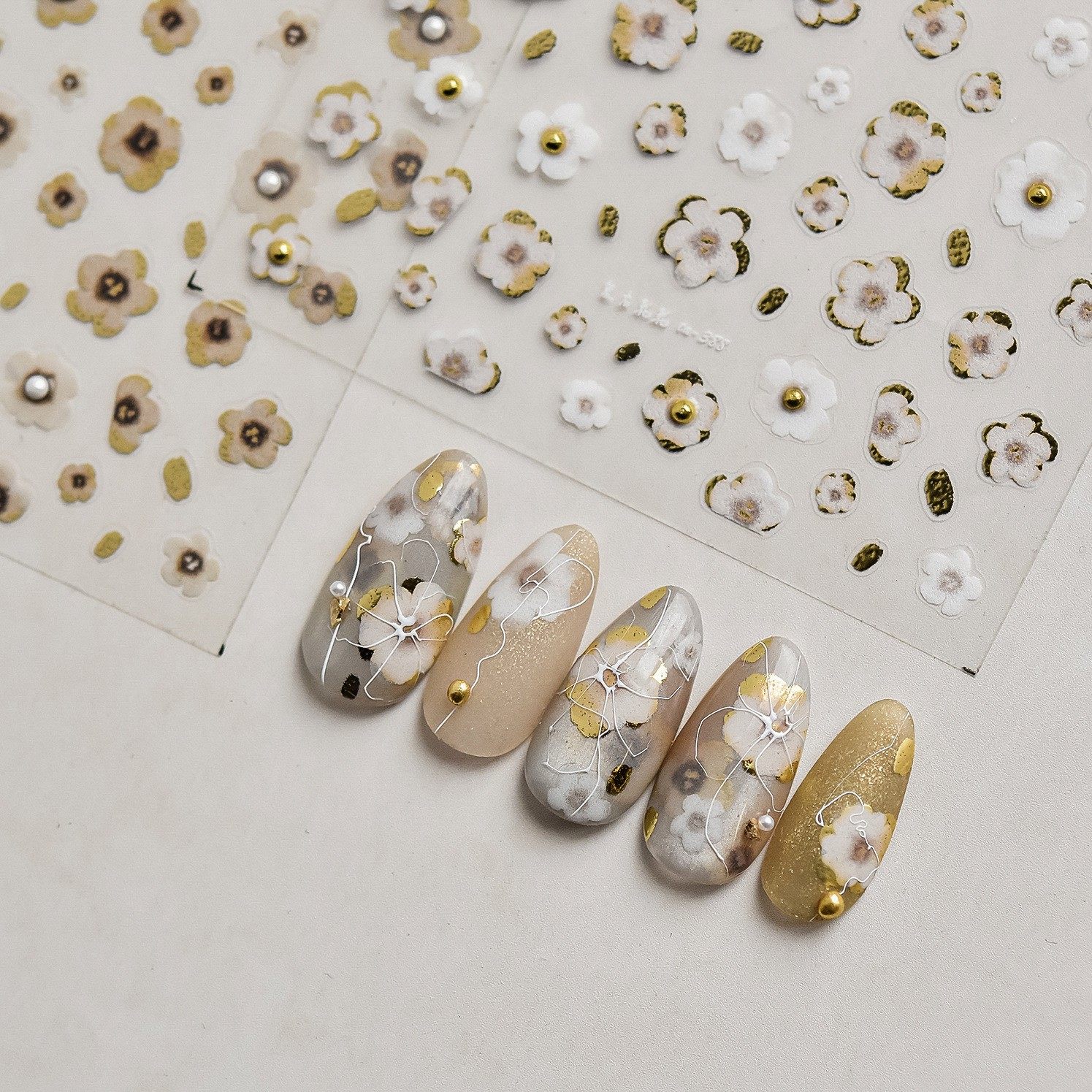 复古风黑金小花美甲贴纸烫金铆钉珍珠五瓣花朵百搭5d指甲贴纸饰品,淘宝优惠券,粉丝福利购,淘宝优惠卷