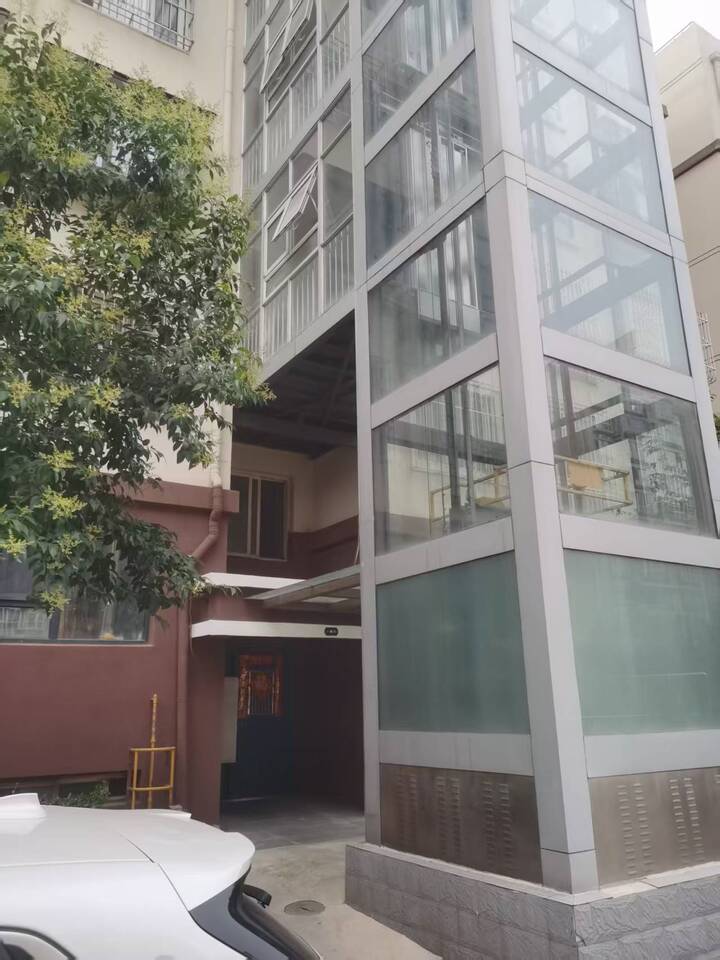济南市市中区二环南路3366号利源花园2号楼1-702及市中区二环南路3366号利源花园2号楼1--108