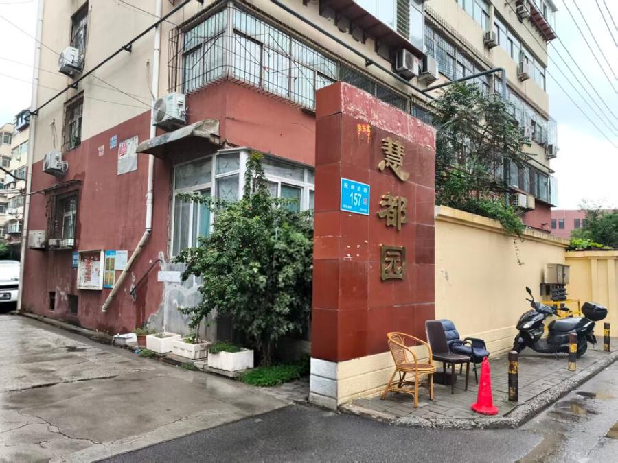济南市历城区七里堡新区8号楼1-301