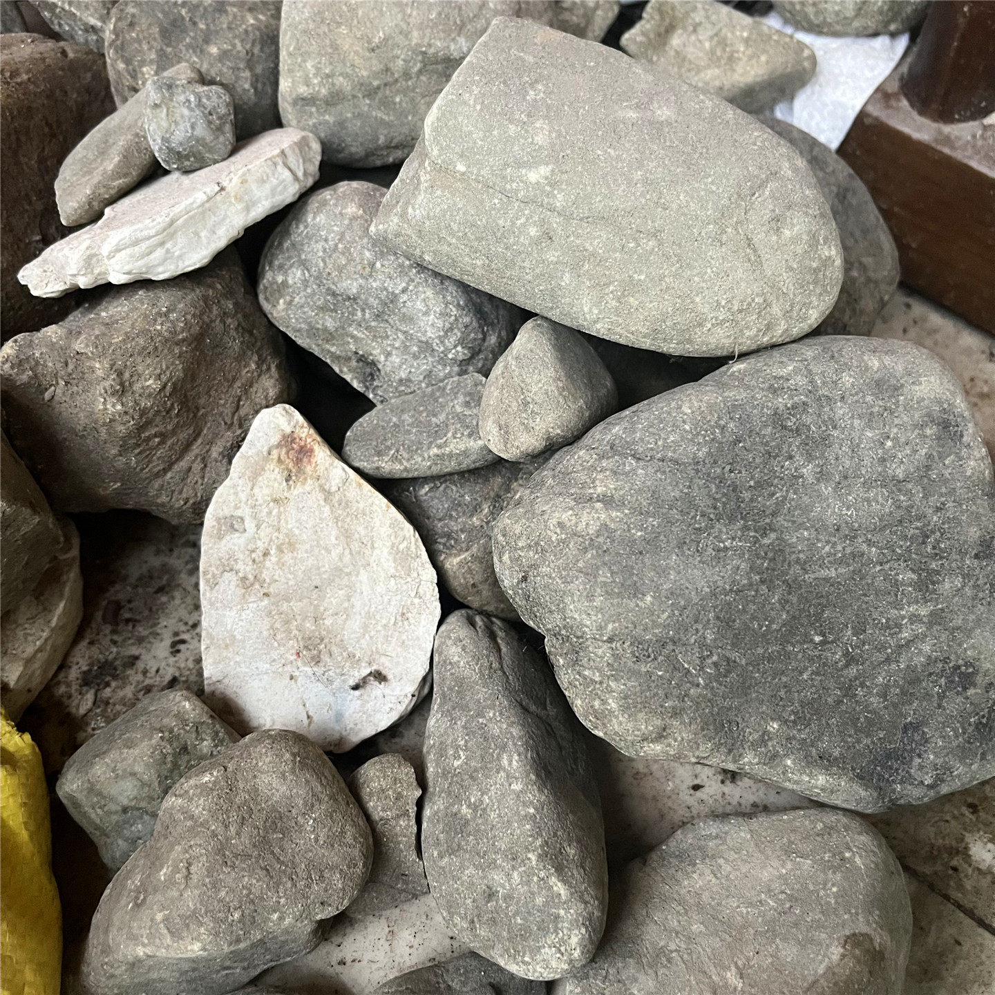 翡翠原石玉石毛料木那莫西沙莫湾基大马坎练手料9.9/块两单包邮送,淘宝优惠券,粉丝福利购,淘宝优惠卷