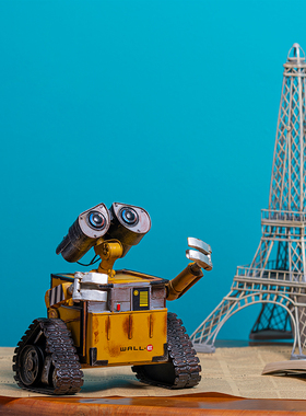 金属还原复古怀旧风瓦力机器人