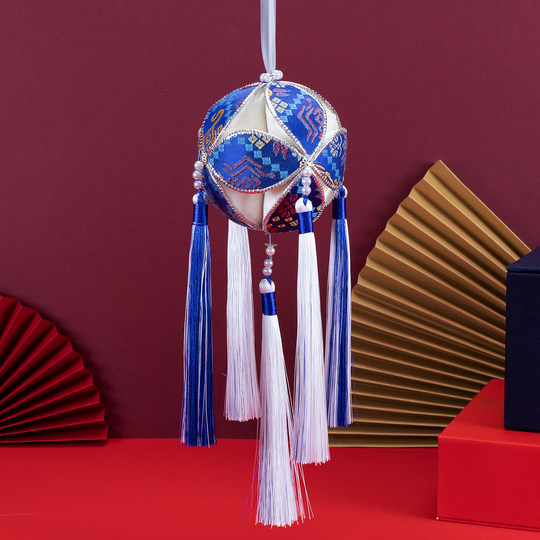 Zhuang brocade ball is a special product of Guangxi Zhuang ethnic group, Jingxi Jiuzhou, pure handmade ethnic crafts, holiday gift mascot