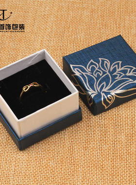 蓝色烫银荷花盒子项链小物件饰品
