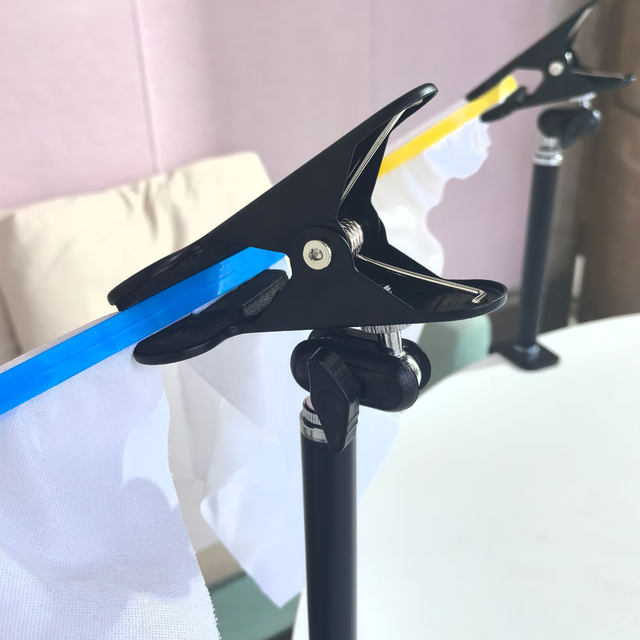 ຖັກແສ່ວຂະຫນາດໃຫຍ່ embroidery stand desktop metal embroidery frame fixed clip handmade diy embroidery tool cross stitch table side clip