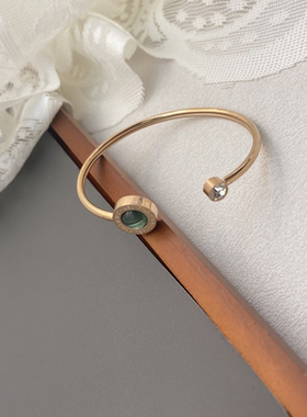 高级感手镯钛钢欧美时尚女精致