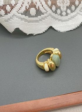 铜铸镀金镶嵌石头复古精致戒指女