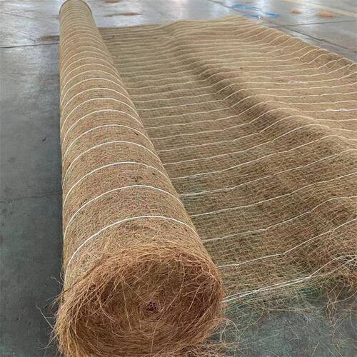 椰丝毯边坡绿化矿上植草高速公路生态护坡纤维毯河道环保抗冲毯 - 图1