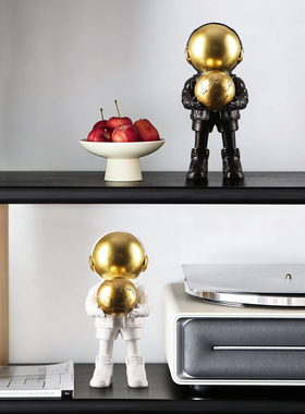 太空人宇航员摆件创意桌面客厅办公桌书柜电视柜子轻奢家居装饰品