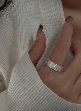 S925纯银韩版小众设计感拉丝纹理复古戒指韩版韩式风指环