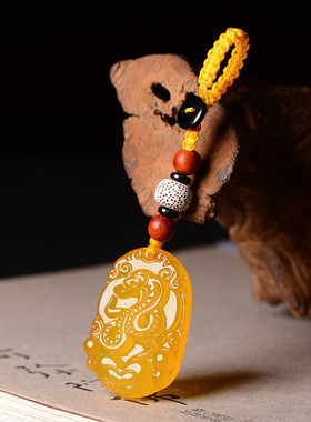 黄玉髓十二生肖属蛇猴玉石挂件本命年汽车钥匙扣吉祥物男士女礼物