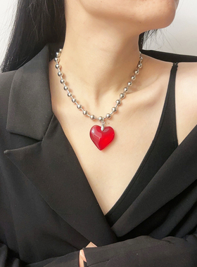 甜酷辣妹风红色爱心项链女锁骨链choker颈链配饰高级感2025年新款
