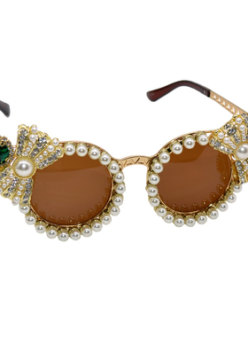 2025茶色圆形墨镜女复古镶钻珍珠蝴蝶结太阳镜个性设计时尚眼镜