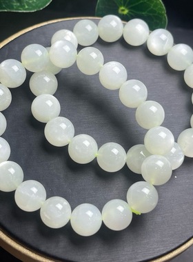 天然绿月光石手链女款品种非常少见月光石绿色水晶饰品礼物带棉裂