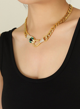 法式不掉色夸张独特蛇形吊坠粗链条设计感轻奢项链批发女跨境钛钢